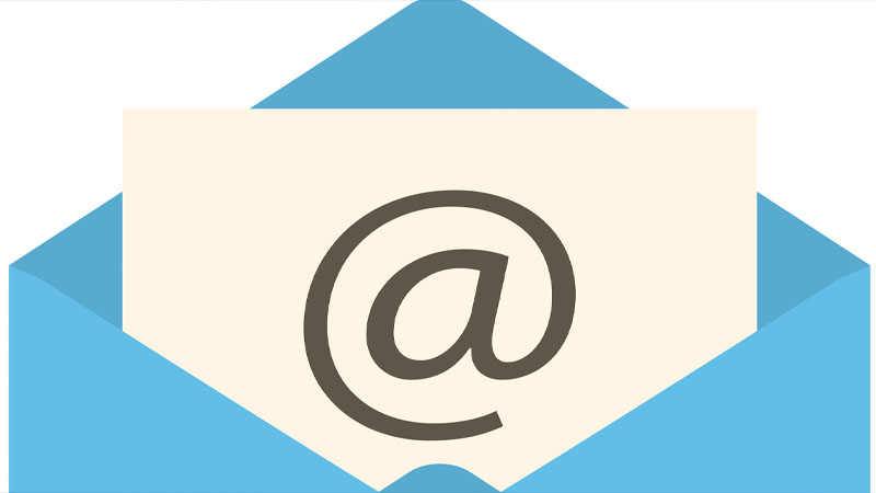 The ecommerce scenarios where email still outperforms WhatsApp